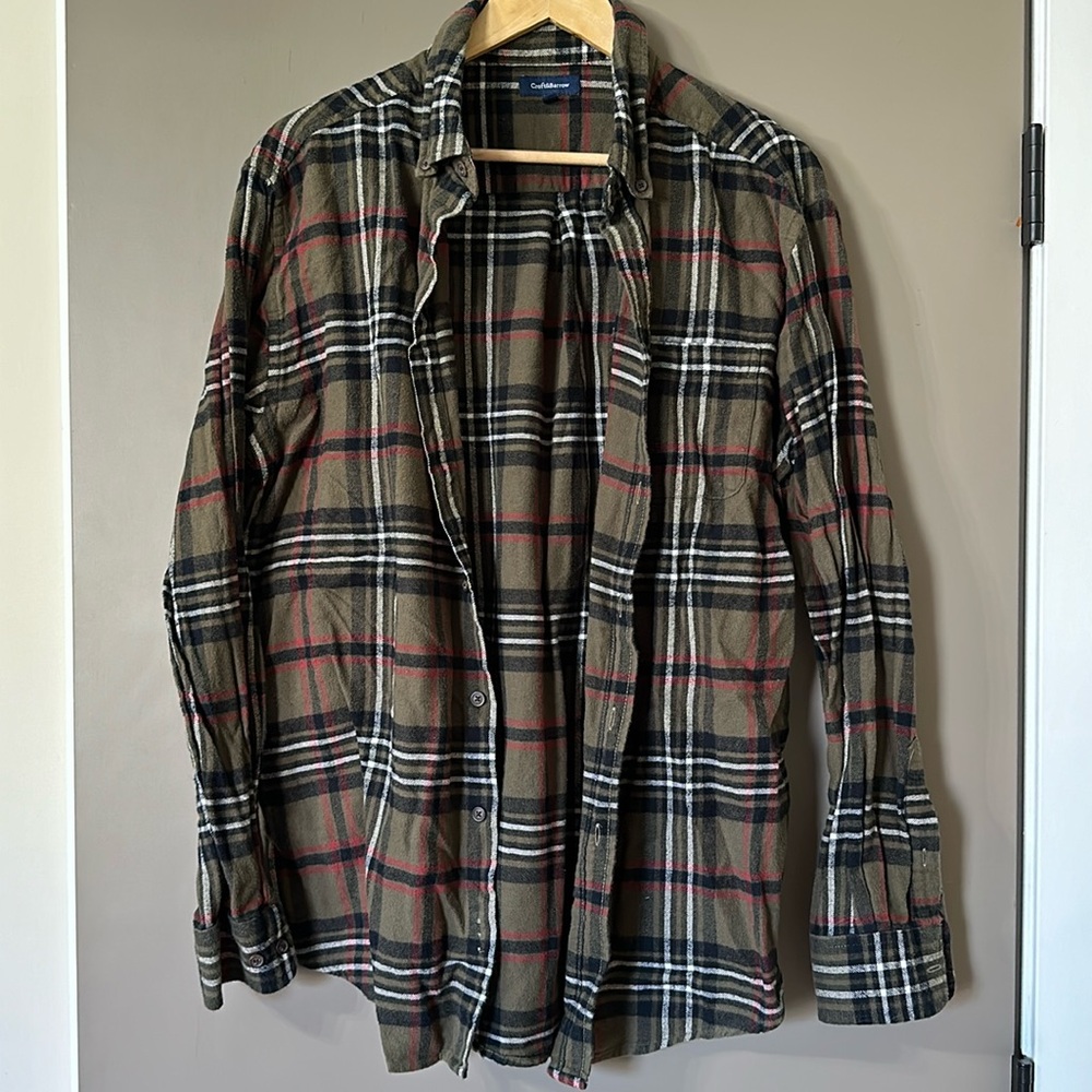 Men’s Large Croft & Barrow casual button down Size L- excellent condition!